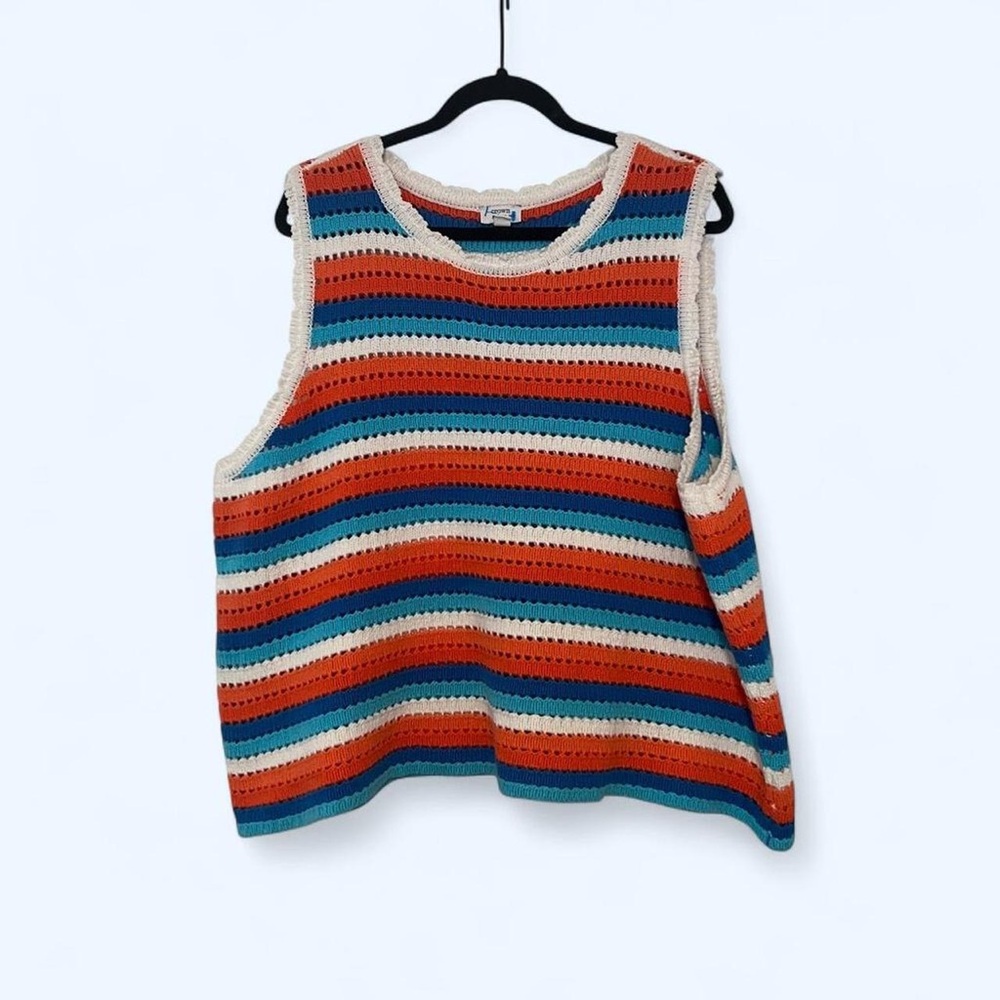 Crown & Ivy Multicolor Knit Top